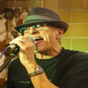 Graham Andrews
